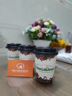 ly giấy 1pe uống nóng